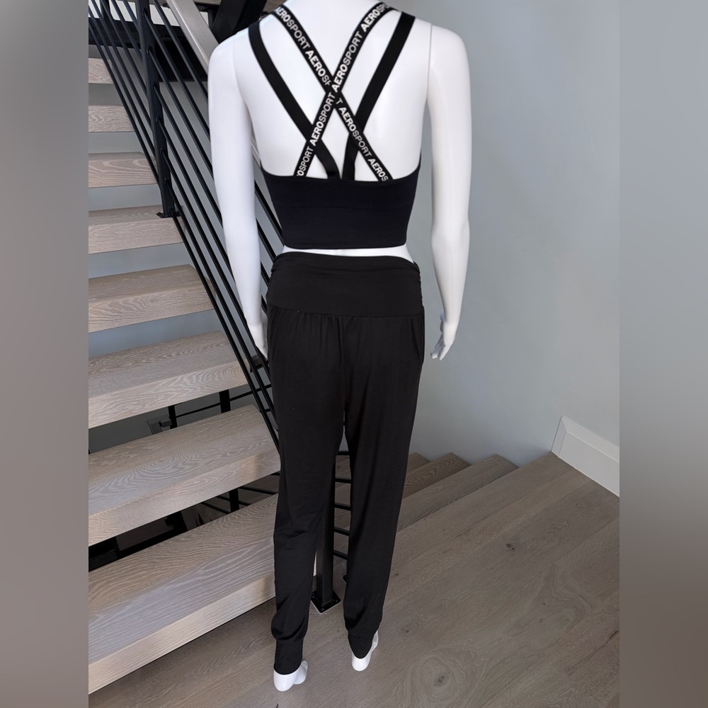 New Workout Yoga Fitness Gym Luoungewear Black Sports Bra and Joggers Set size S - Picture 4 of 4